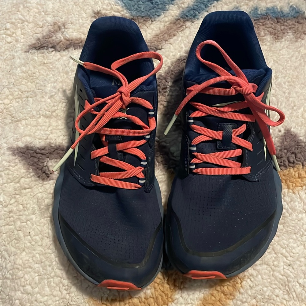 Altra Women's Superior 5 Sneaker
